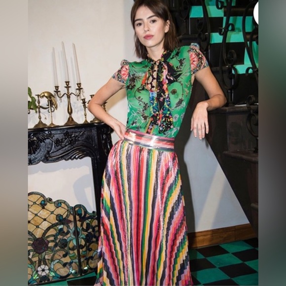 Alice and Olivia Jeannie Top